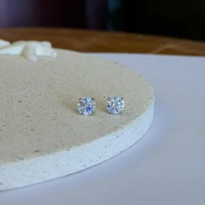 BRINCO MOISSANITE PONTO DE LUZ 8MM 2,0CT