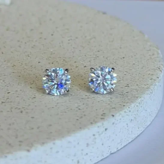 BRINCO MOISSANITE PONTO DE LUZ 8MM 2,0CT