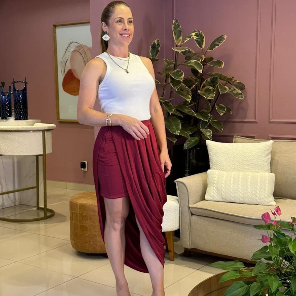 SAIA PREGAS ASSIMETRICAS BURGANDY